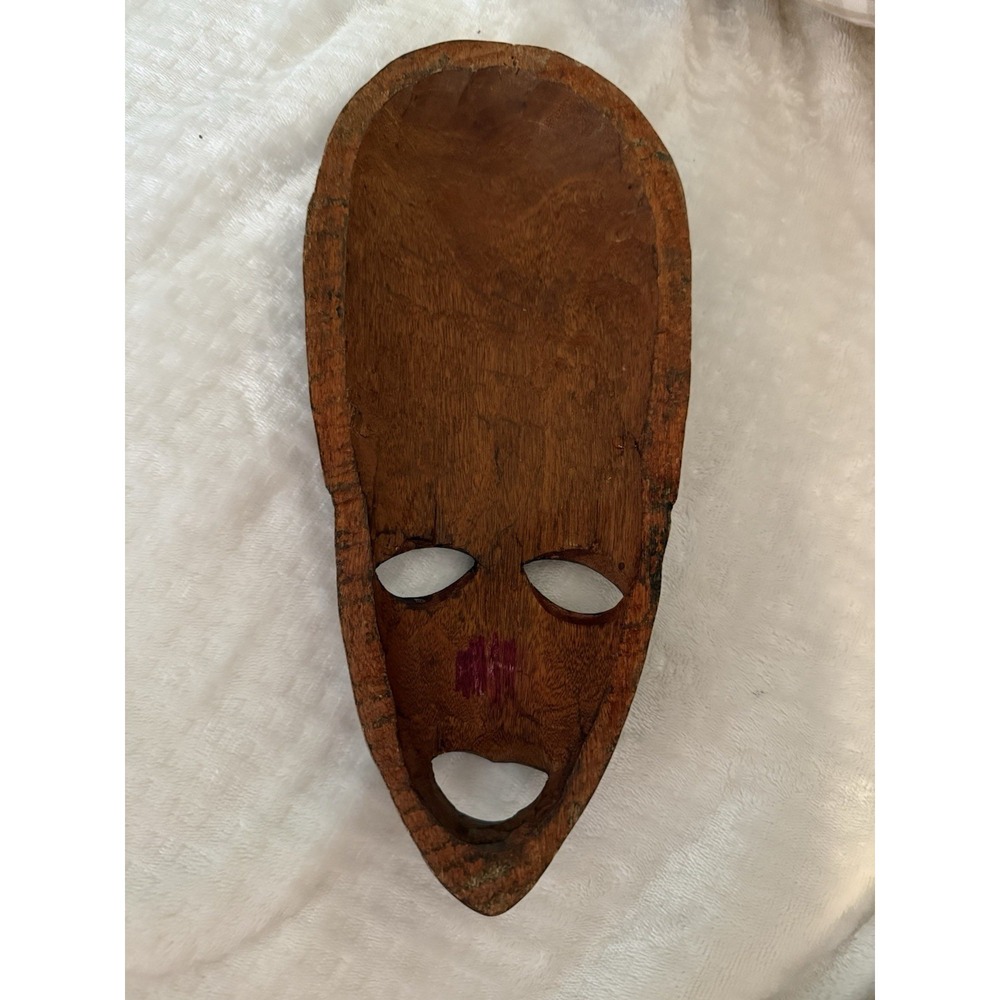 Vintage Folk Art Carved Wood MASK Indigenous Tribal Art - Picture 4 of 8